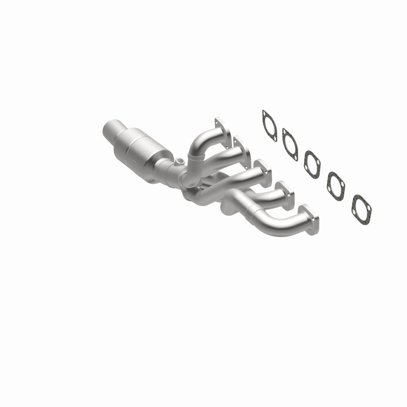 MagnaFlow Conv DF BMW M5-6 06-08 Driver Side (view 4)