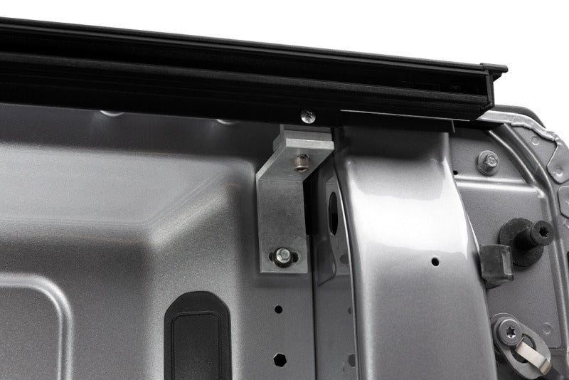 Roll-N-Lock 2019 RAM 1500 65-1/2in M-Series Retractable Tonneau Cover (view 19)
