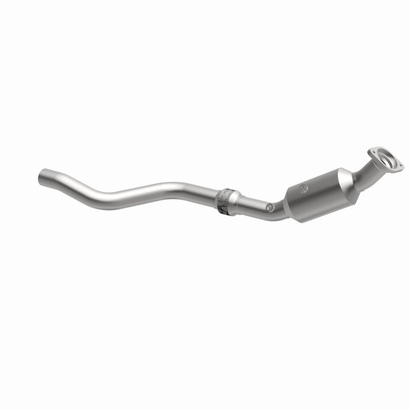 MagnaFlow 06-14 Chrysler 300 5.7L Direct Fit Converter (view 4)