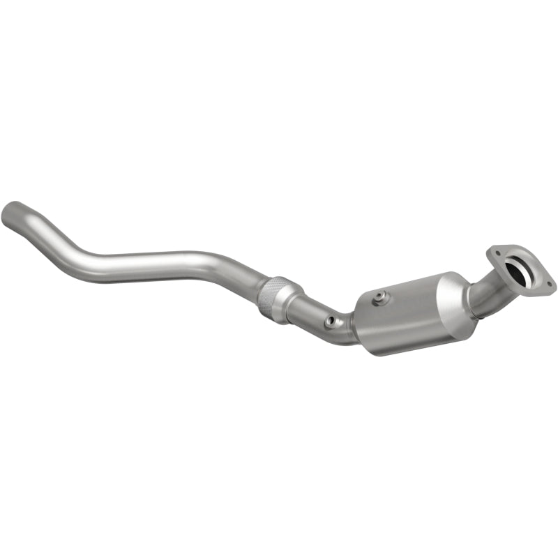 MagnaFlow 06-14 Chrysler 300 5.7L Direct Fit Converter Main image