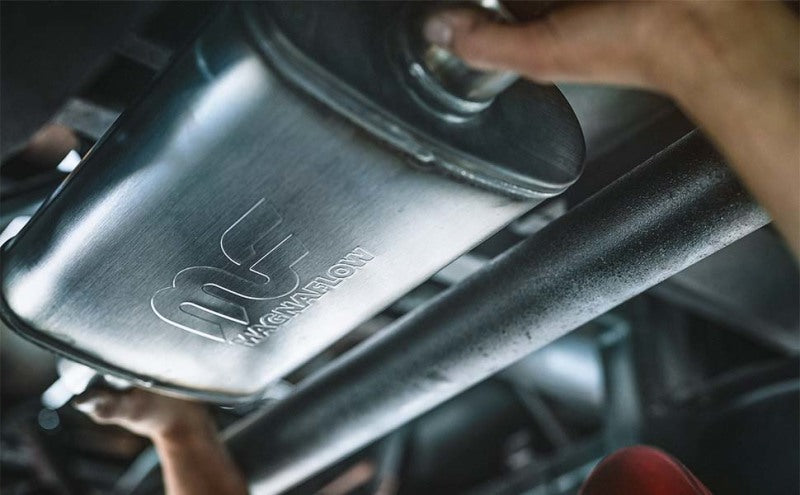 MagnaFlow Muffler Red Pack Series Glasspack 3.5in Rd 22in Body Length 2in/2in Inlet/Outlet (view 2)