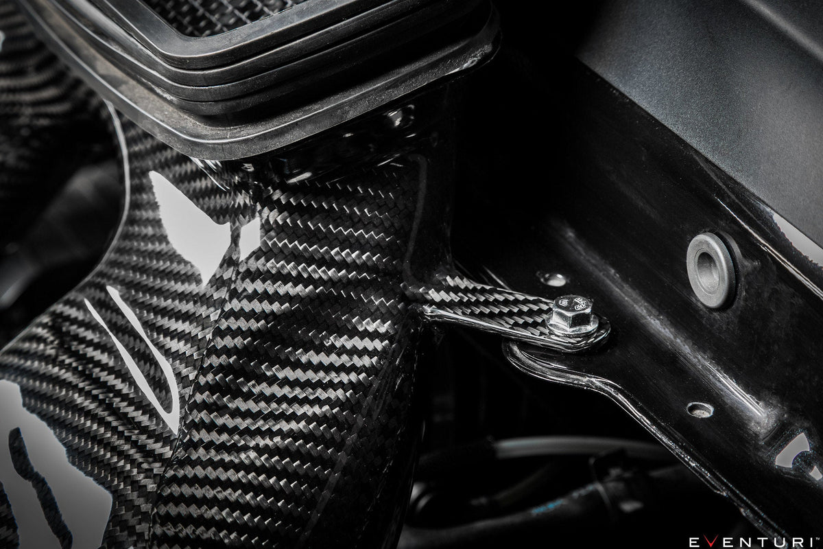 Eventuri Porsche 991.1 / 991.2 Turbo / Turbo S Black Carbon Intake System