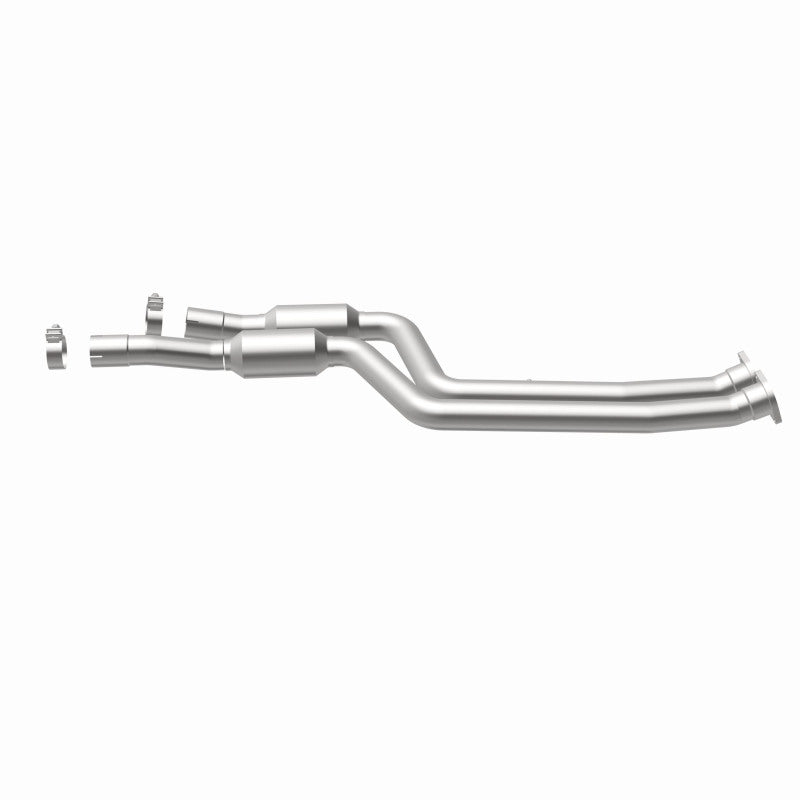 MagnaFlow 2015 M3 3 Underbody Direct Fit Converter (view 10)