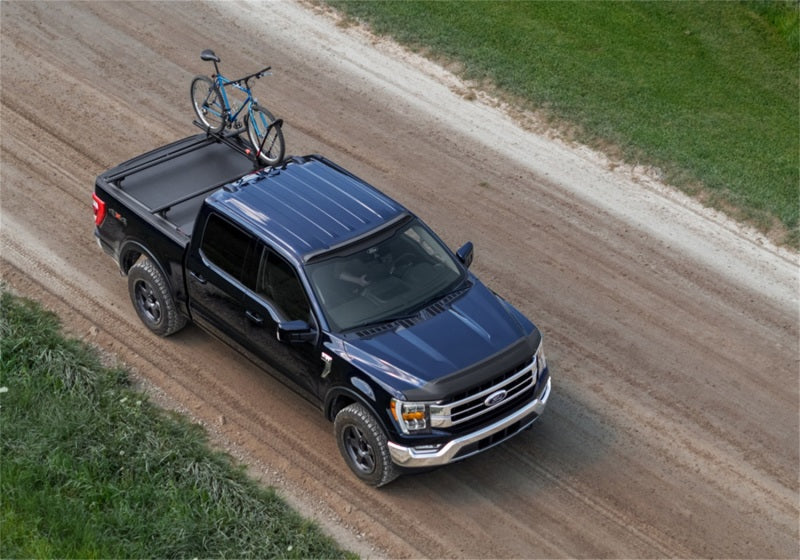 Roll-N-Lock 21-22 Ford F150 (w/o OE Cargo Tracks - 67.1in Bed) M-Series XT Retractable Tonneau Cover (view 3)