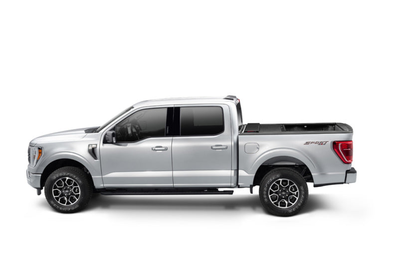 Roll-N-Lock 2021 Ford F-150 67.1in M-Series Retractable Tonneau Cover (view 3)