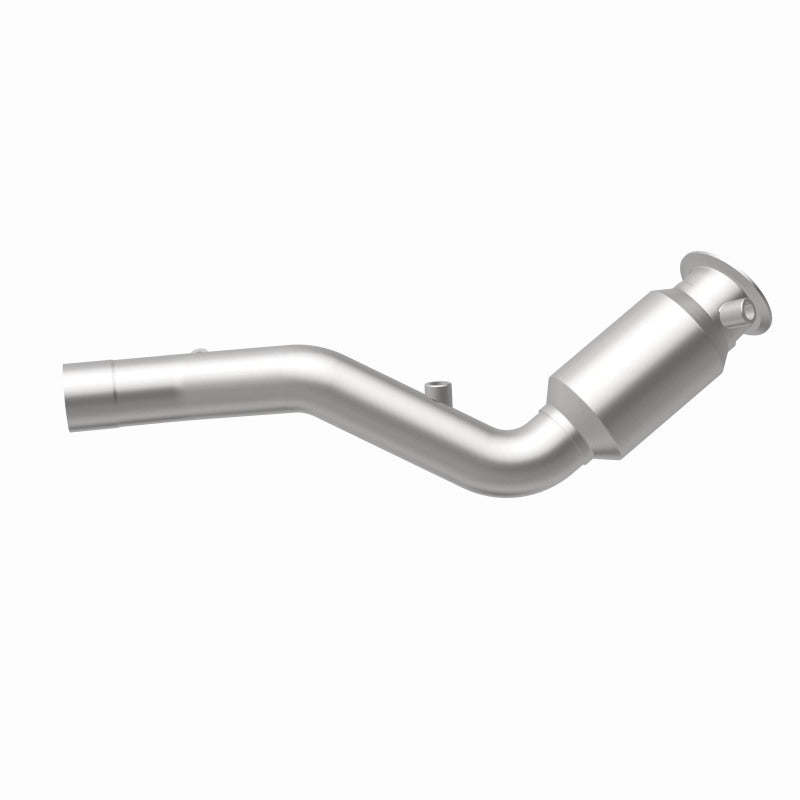 MagnaFlow 2015 M3 3 Underbody Direct Fit Converter (view 12)