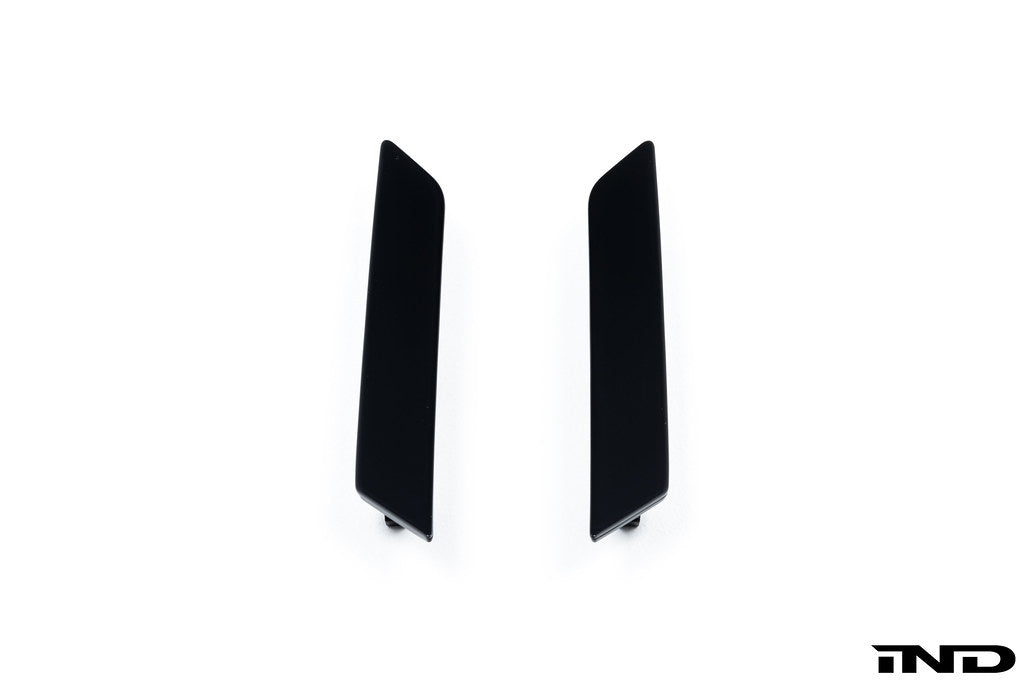 IND G90 / G99 M5 Painted Rear Bumper Reflector Set