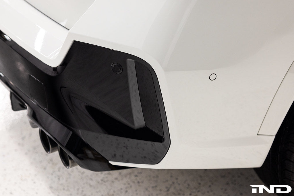 IND U11 X1 M35i Painted Rear Reflector Set - Gloss Black