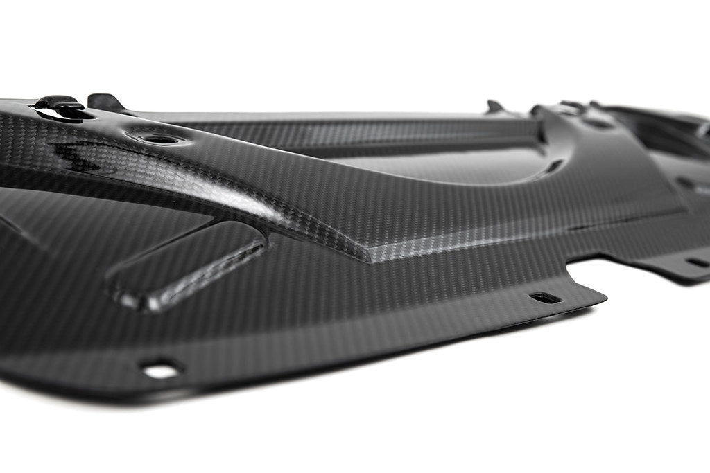 AutoTecknic G90 / G99 M5 Dry Carbon Fiber Crosslink Cooling Shroud Secondary image