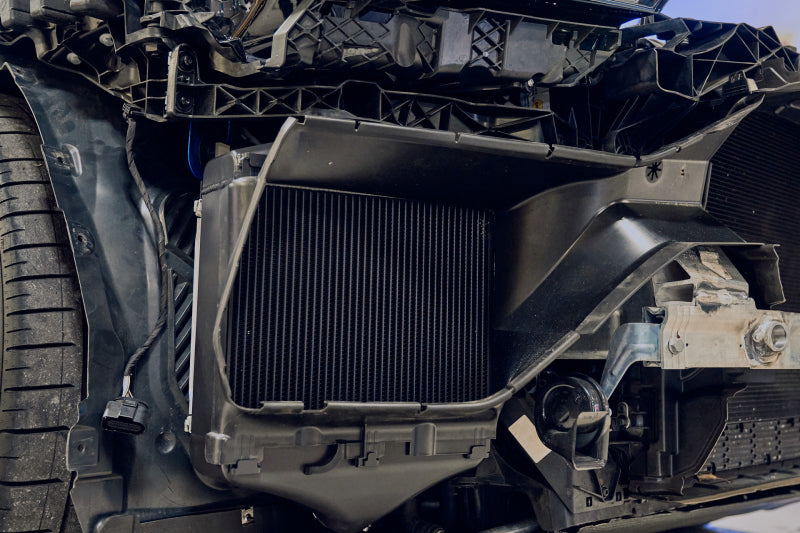 CSF 2019+ Lamborghini Urus / 2020+ Audi RS Q8 / SQ8 / SQ7 High Performance Intercooler System- Black (view 3)