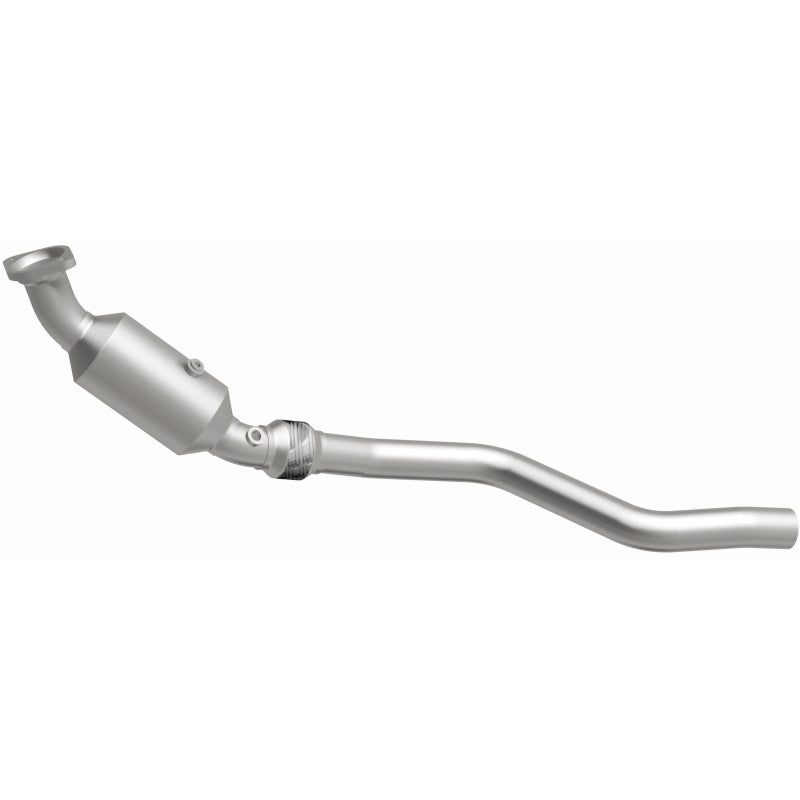MagnaFlow 06-14 Chrysler 300 5.7L Direct Fit Converter (view 17)