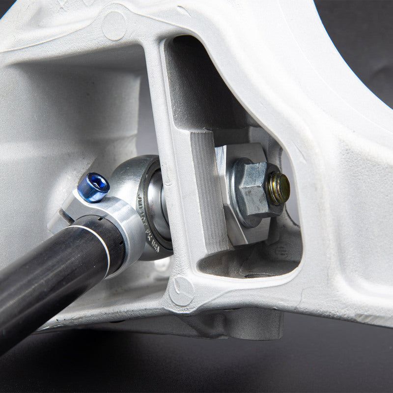 SPL Parts Porsche 996/997 Rear Toe Arms with Toe Eccentric Lockouts Secondary image