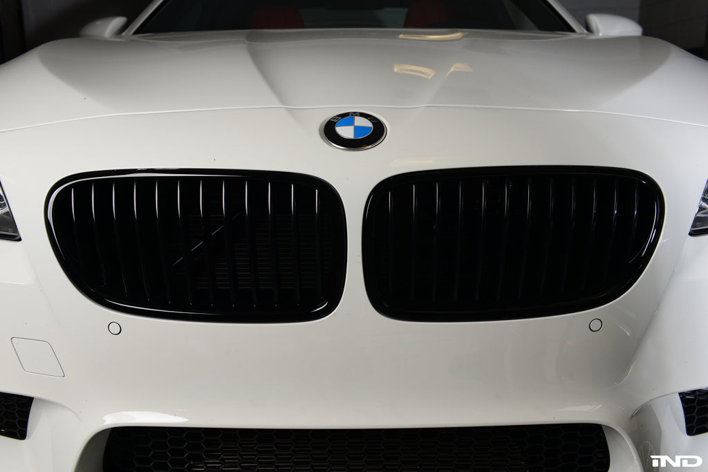 IND F10 5-Series Pre-LCI Painted Front Grille Set Secondary image