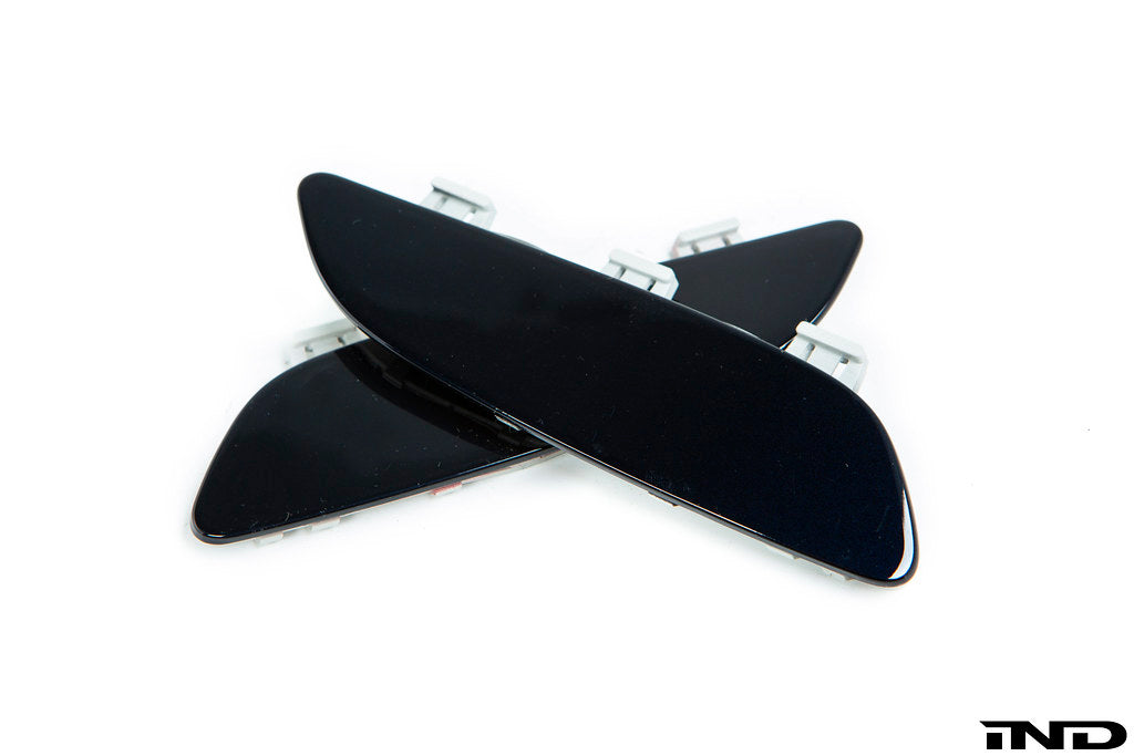 IND E9X M3 Painted Front Reflector Set