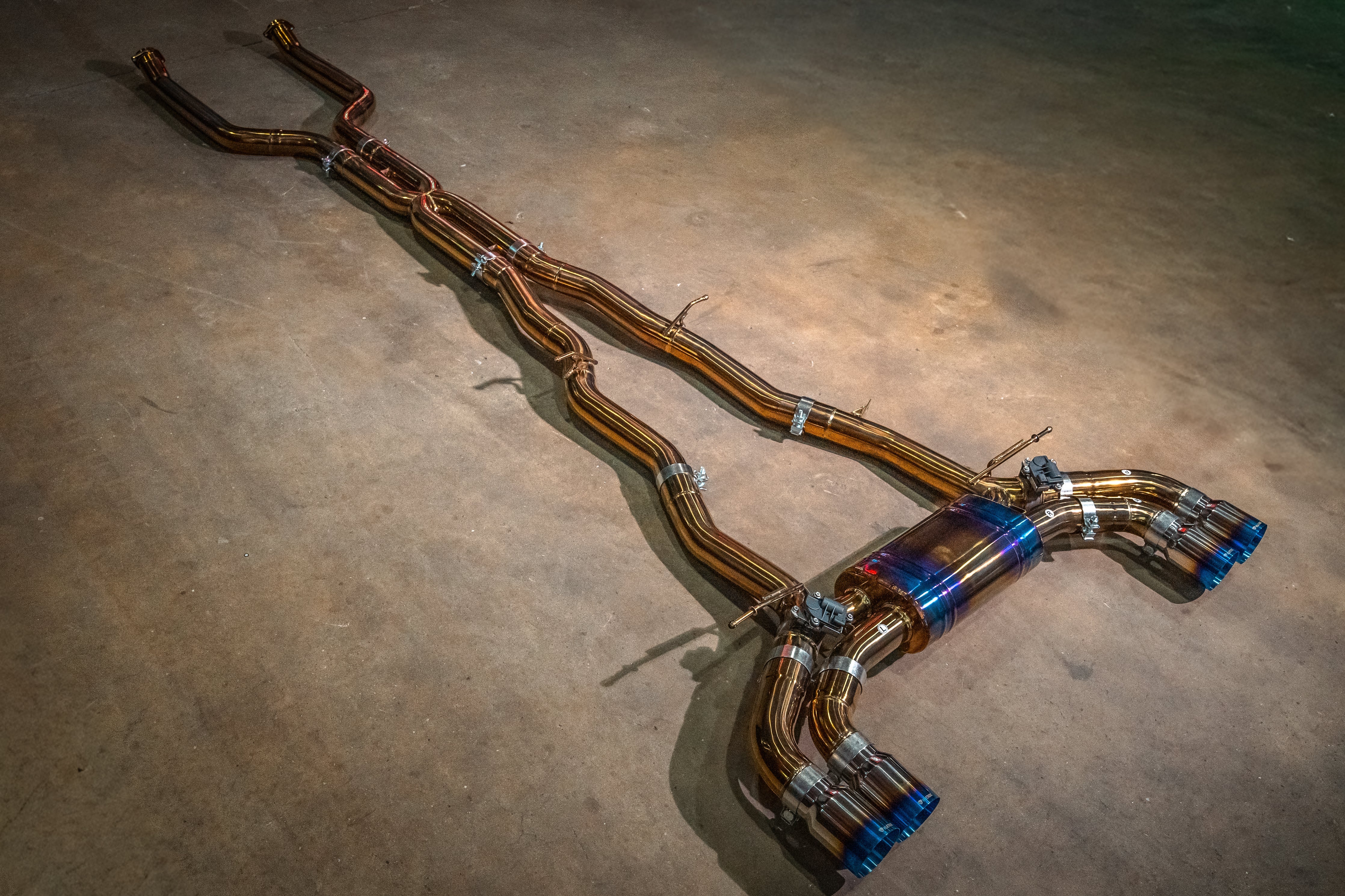 BMW G9X M5 Valved Sport Exhaust System Secondary image