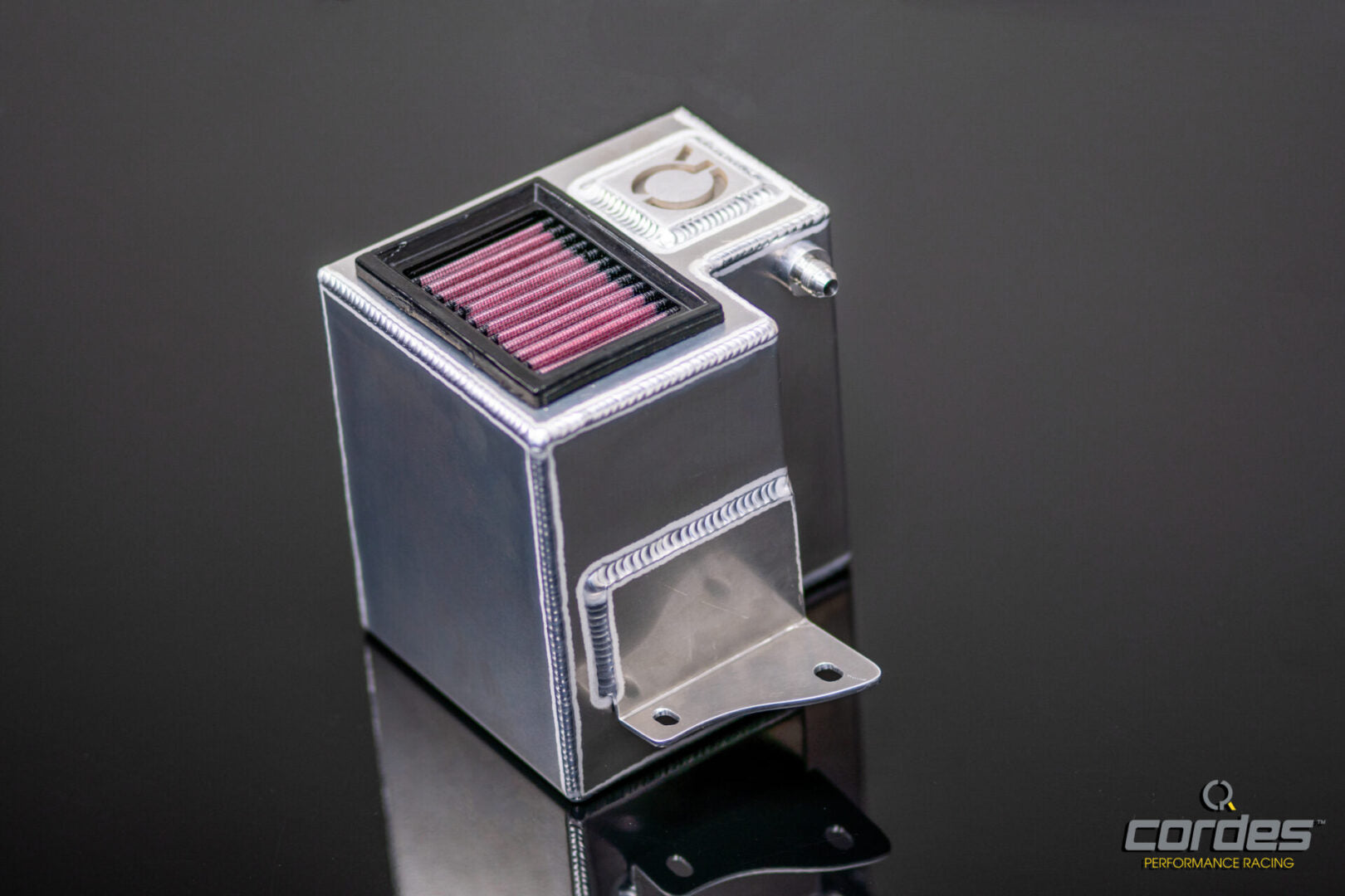 CPR C6 BREATHER TANK Secondary image