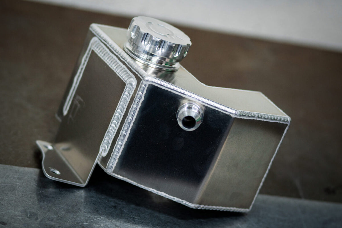 CPR C6 DRY SUMP EXPANSION TANK