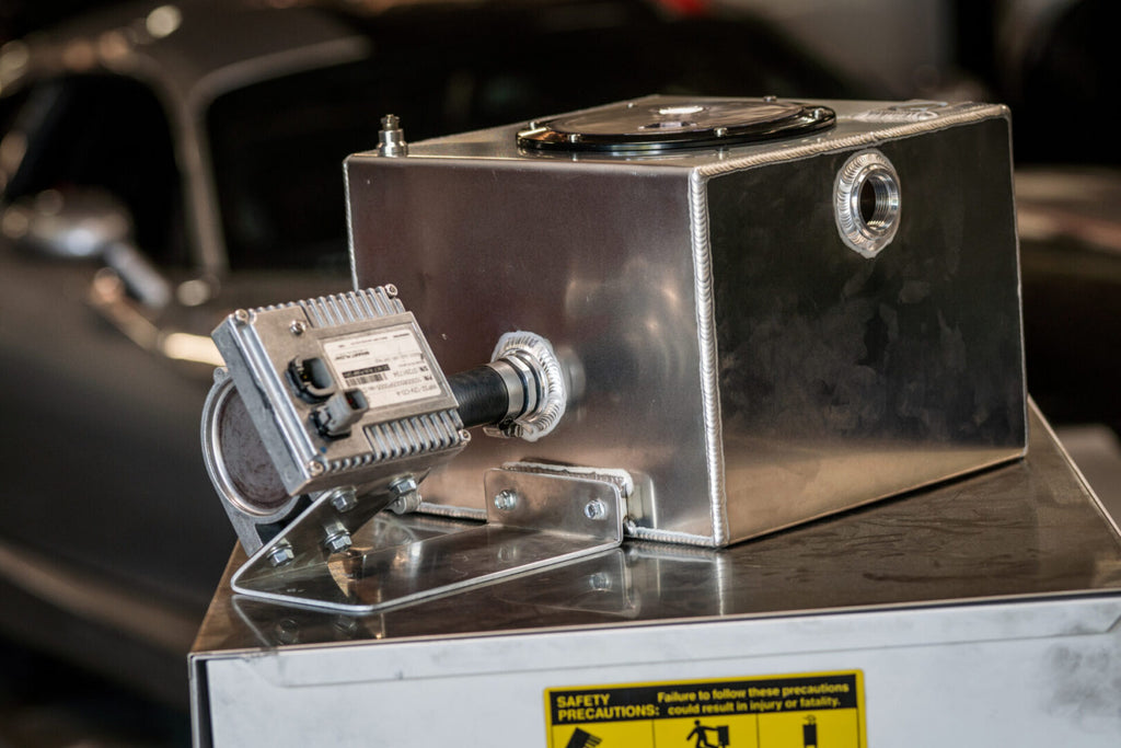 CPR Universal water ice tank w/ Davies craig EMP pump 5.6 gallon