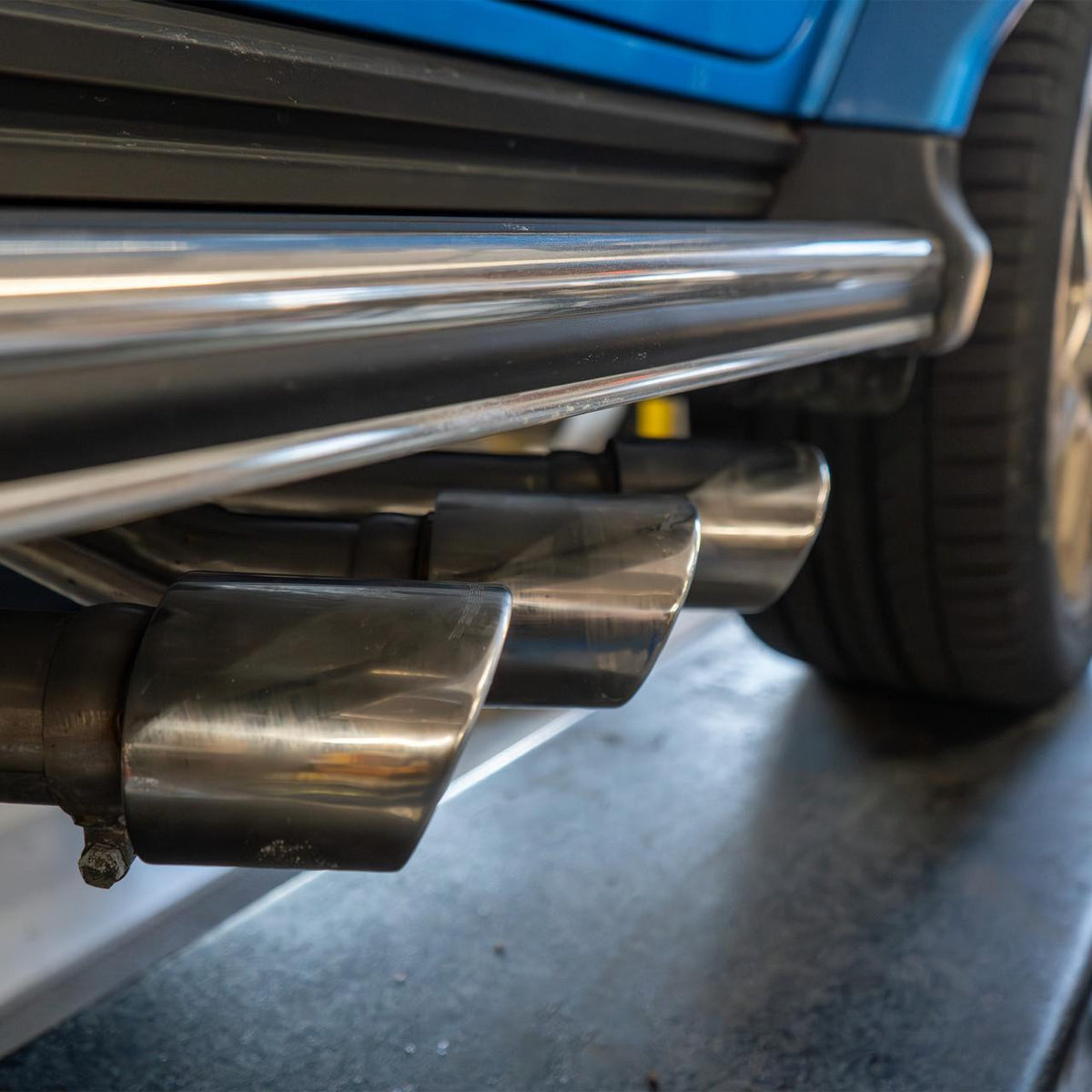 Fabspeed Mercedes-Benz AMG G63 Supersport Exhaust with Triple Tips (2019+)