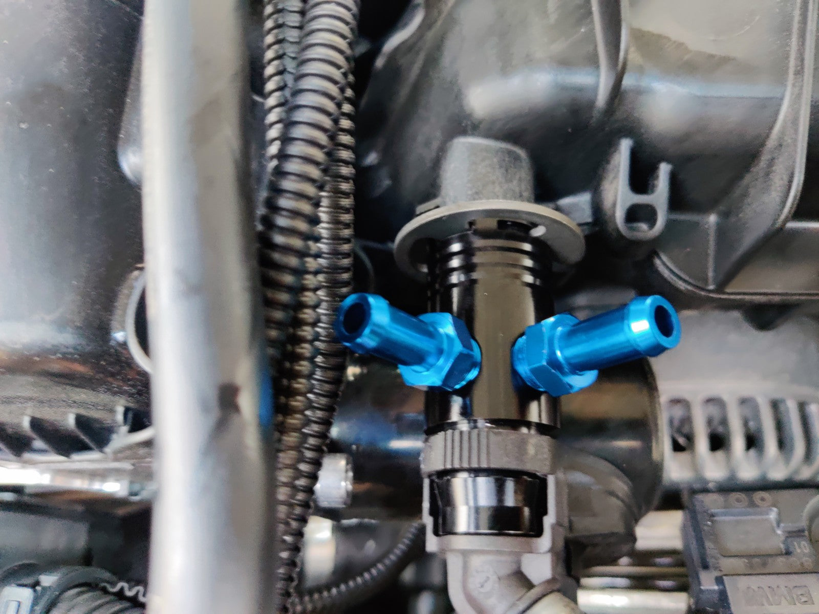 VTT Billet BMW B58 Vacuum/Boost Adapter Secondary image