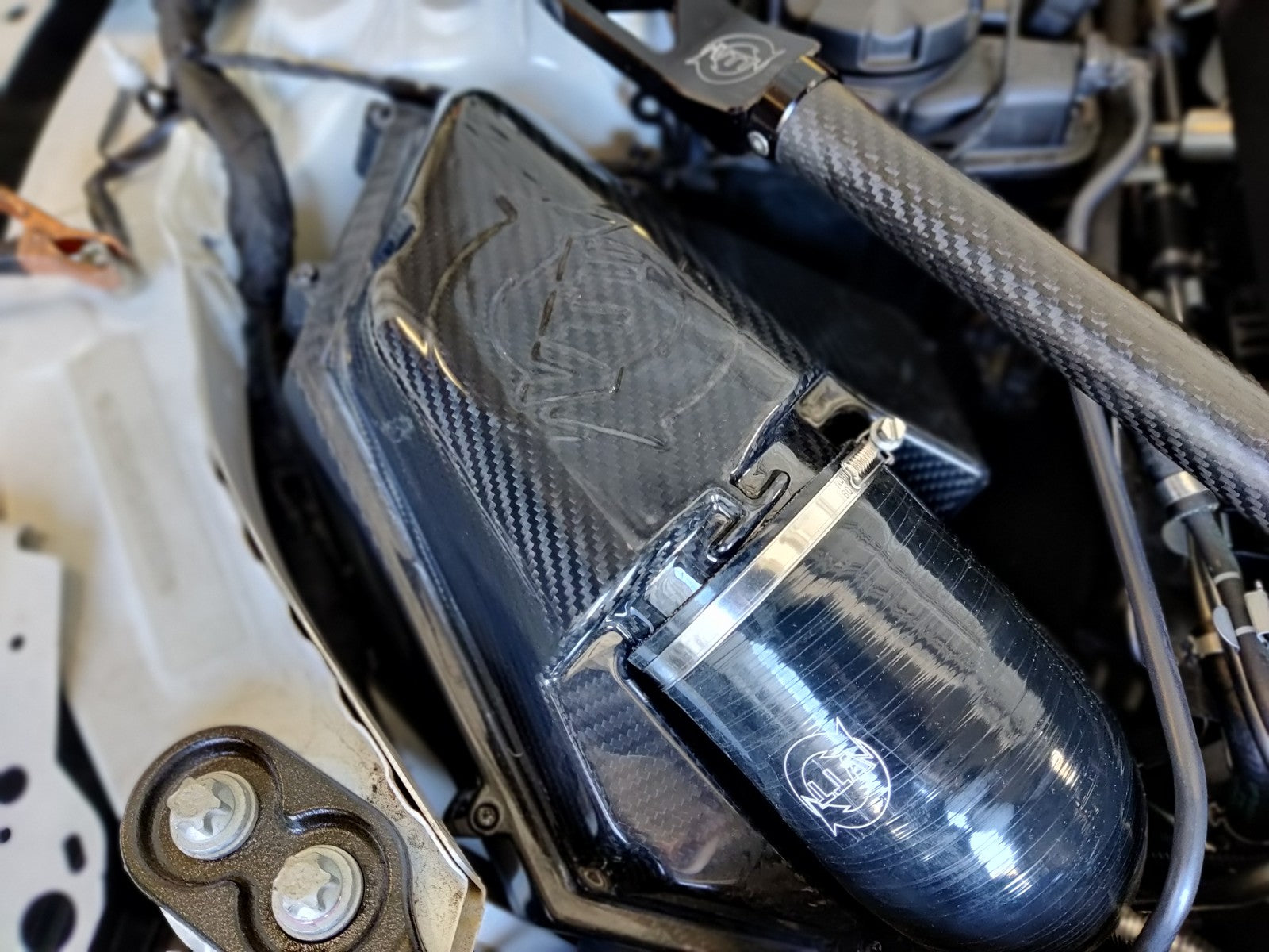 VTT 2021+ BMW M3/M4 Carbon Fiber Intake Kit Secondary image