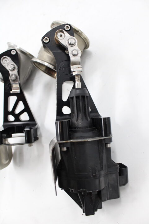 VTT-FAB S55 Factory Control EWG Top Mount Single Turbo kit