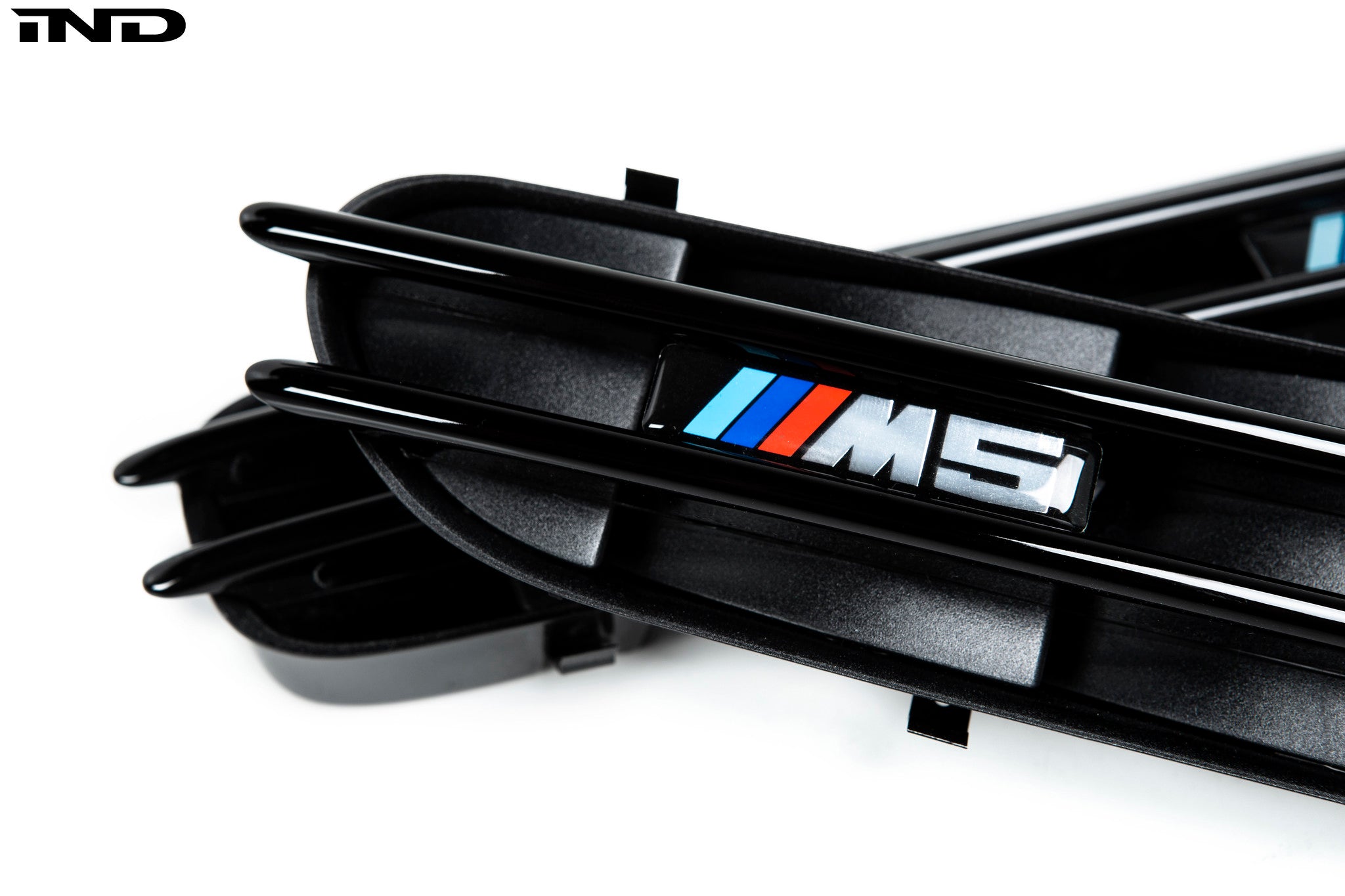 IND E60 M5 Painted Side Marker Set Secondary image