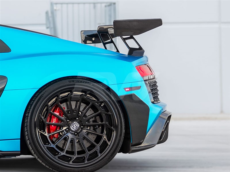 Audi R8 Facelift Carbon Fiber Rear Splitters 2019+ Secondary image