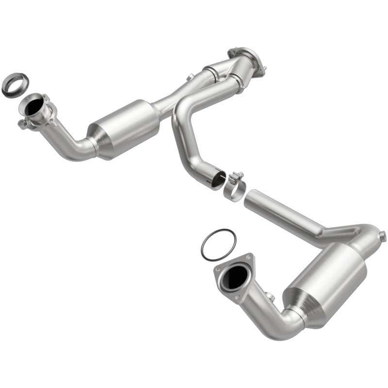 MagnaFlow DF Catalytic Conv OEM 2005 GMC Sierra/Chevrolet Silverado 1500/Cadillac Escalade Underbody Secondary image