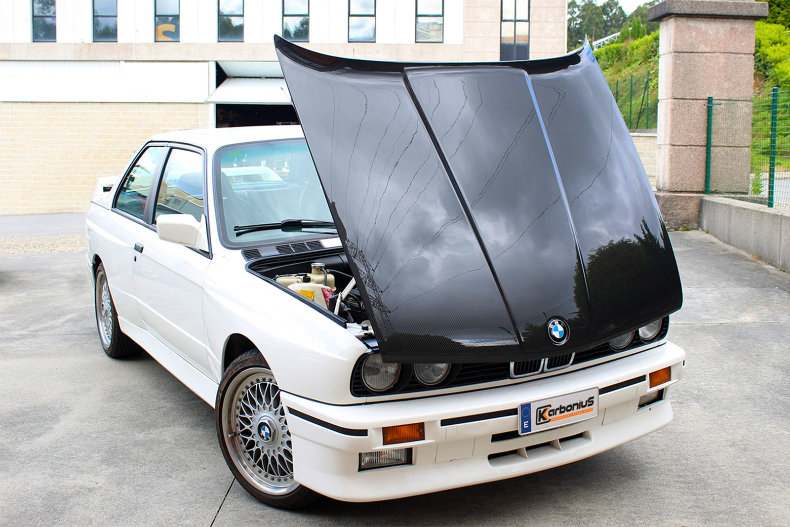 Karbonius E30 3-Series Carbon Hood Secondary image