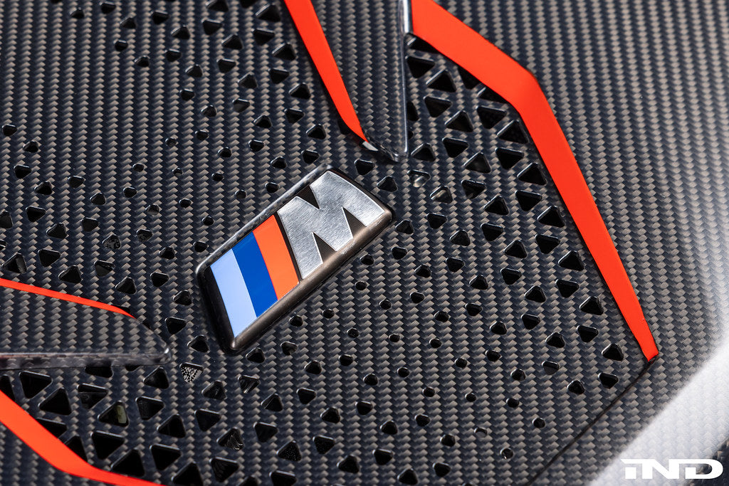Karbonius G90 / G99 M5 Carbon Fiber Engine Cover - Vented Secondary image