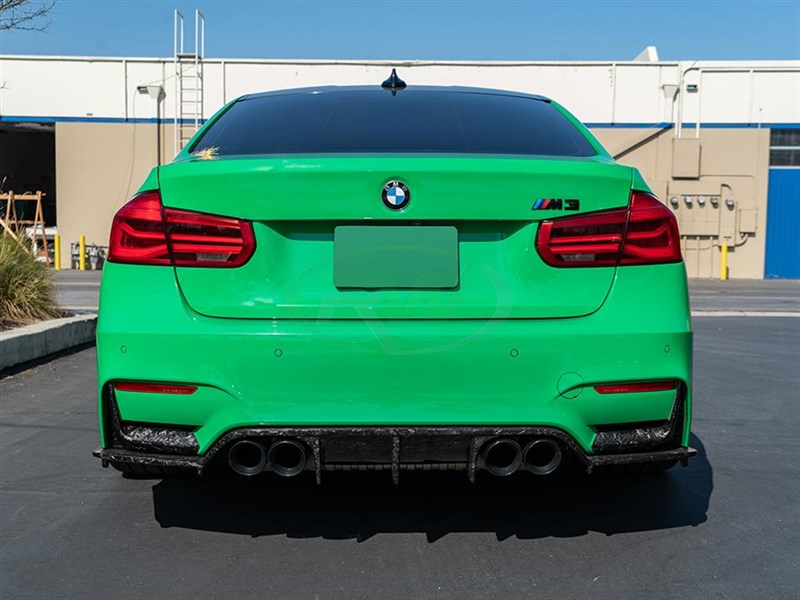 BMW F8X Forged Carbon Rear Bumper Splitters