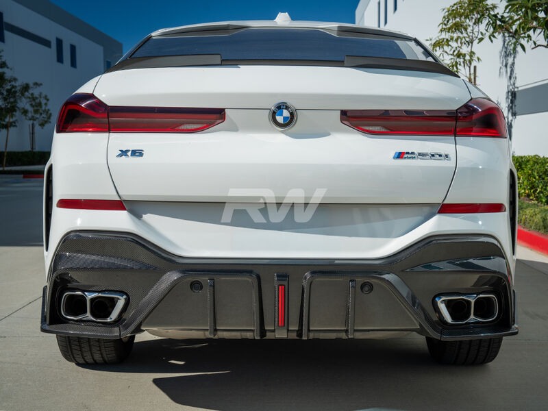 BMW G06 X6 SQ Style Carbon Fiber Diffuser