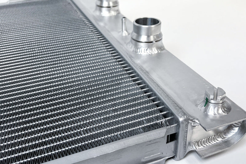 CSF 06-10 BMW E60 M5 / 06-10 BMW E63/E64 M6 Aluminum High-Performance Radiator (view 4)