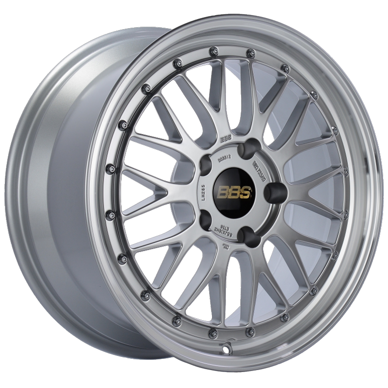 BBS LM 18x8.5 5x130 ET56 CB71.6 Diamond Silver Center Diamond Cut Lip Wheel (view 2)