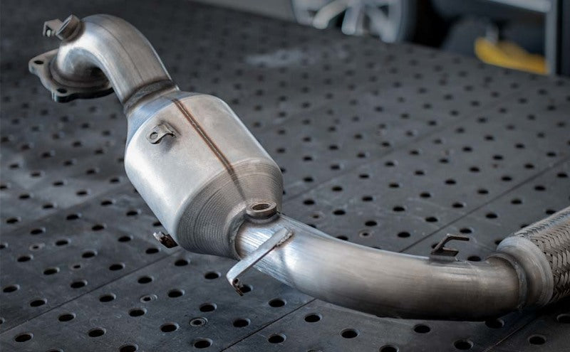MagnaFlow Conv DF 01-03 Audi S8 4.2L Driver Side (view 42)