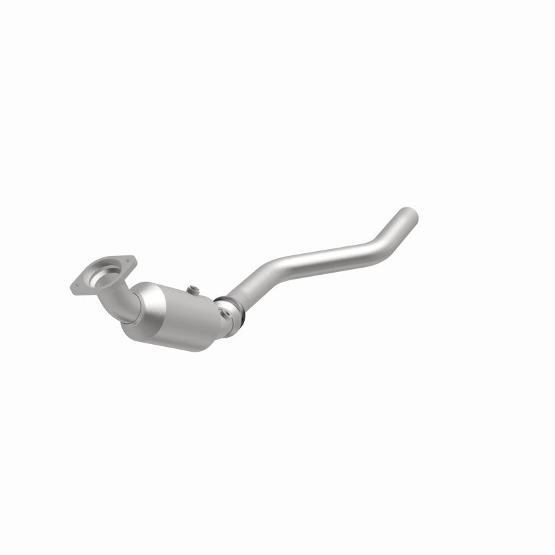 MagnaFlow 06-14 Chrysler 300 5.7L Direct Fit Converter (view 38)