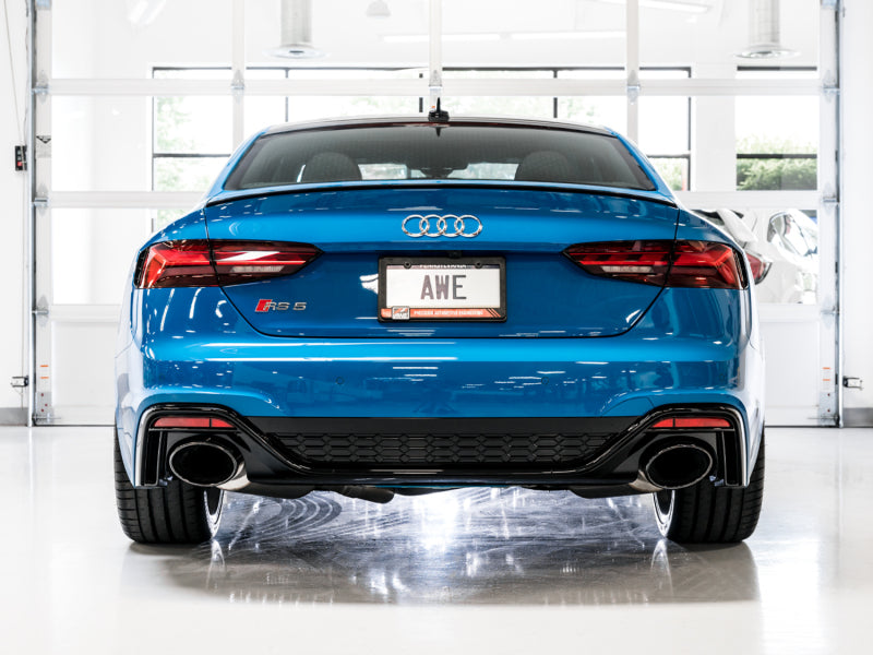 AWE Tuning Audi B9.5 RS5 Sportback Non-Resonated Touring Edition Exhaust - RS-Style Diamond Blk Tips (view 4)