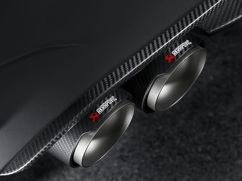 Akrapovic 14-17 BMW M3/M4 (F80/F82) Tail Pipe Set (Carbon) (view 4)