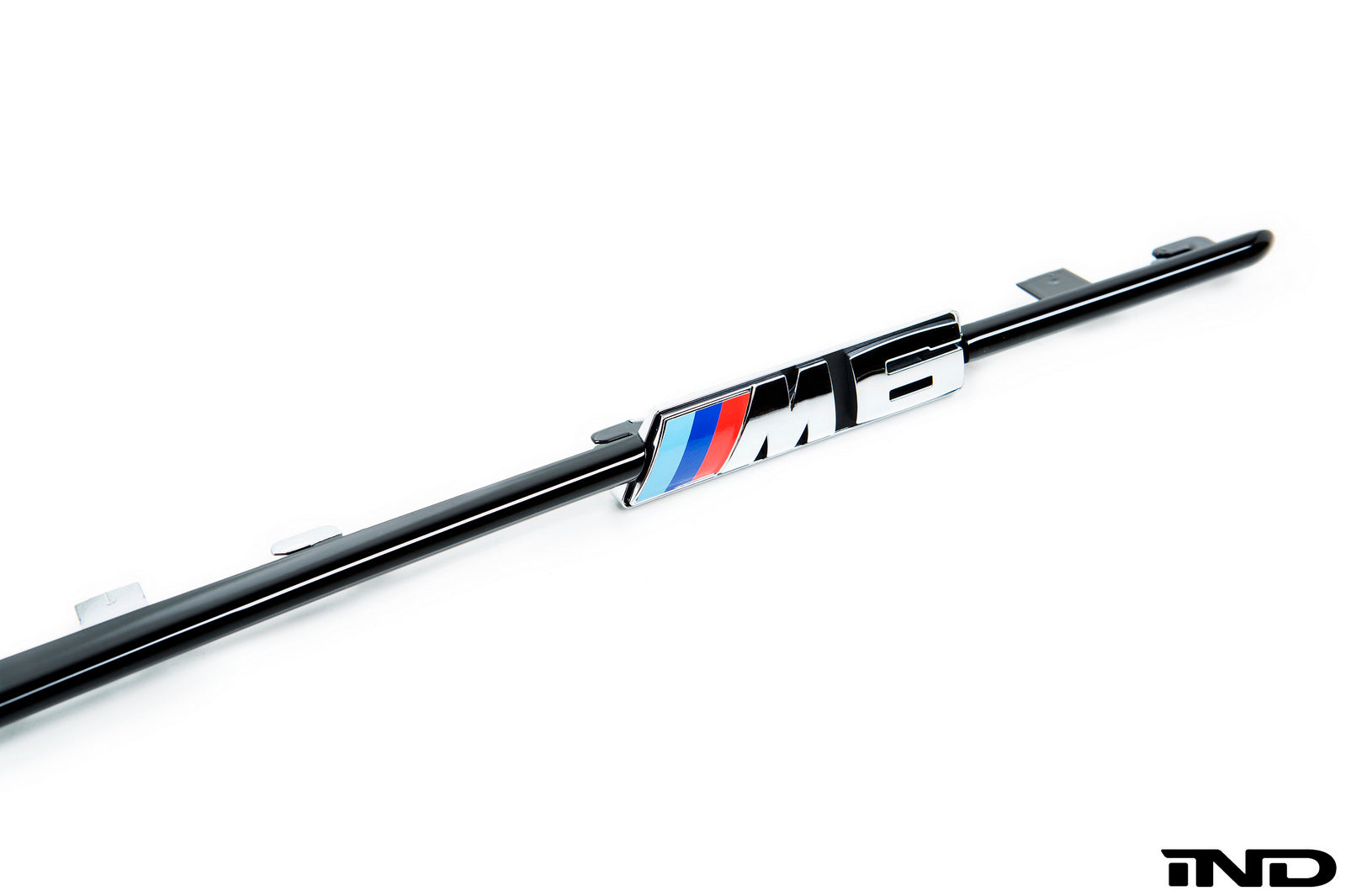 IND E63 / E64 M6 Painted Side Marker Set Secondary image