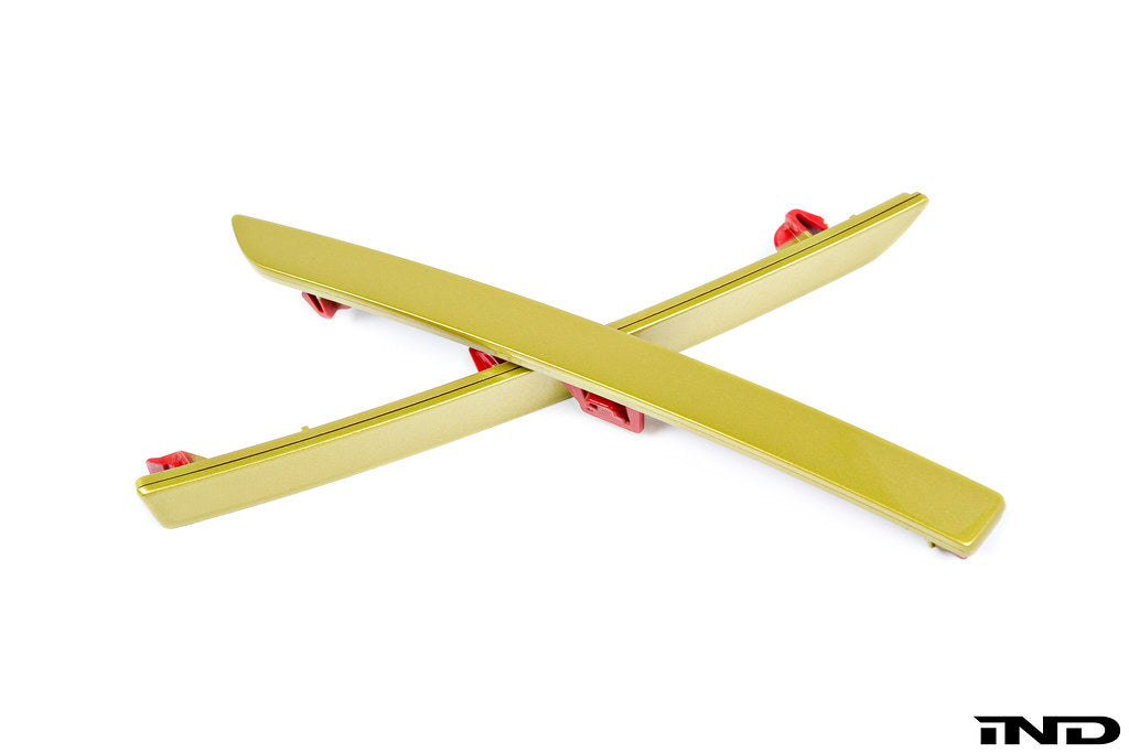 IND F8X M3 / M4 Painted Rear Reflector Set