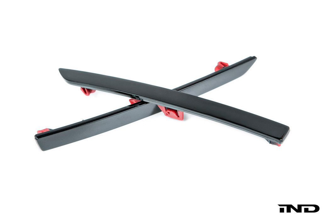 IND F8X M3 / M4 Painted Rear Reflector Set