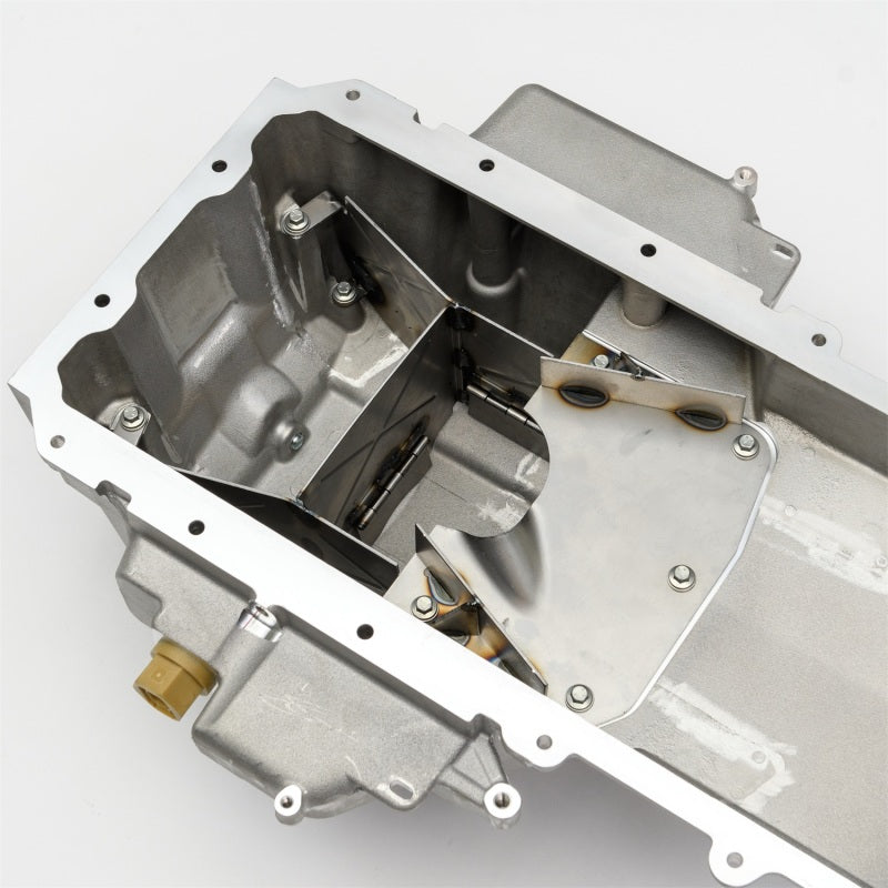 Ford Racing 5.0L/5.2L Coyote 2020 GT500 Oil Pan & Pump Kit (view 3)