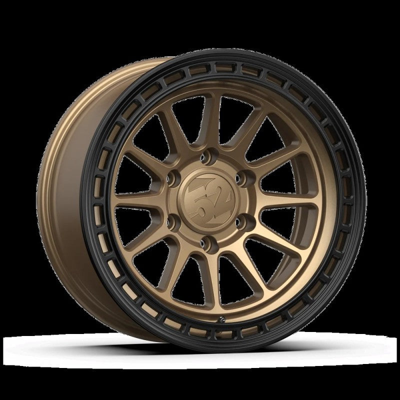 fifteen52 Range HD 17x8.5 6x135 0mm ET 87.1mm Center Bore Desert Bronze Wheel Main image